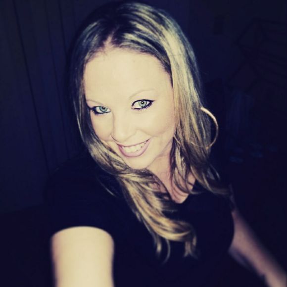 Meet your Posher, Lauren - Picture 1 of 1